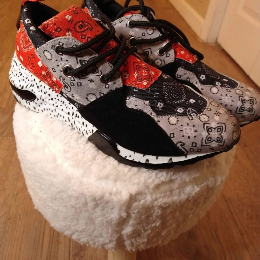 Steve Madden Black and Red Sneakers with Sporty Design